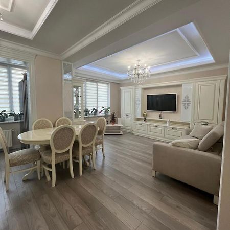 Apartament In The Center Of Kiszyniów Zewnętrze zdjęcie